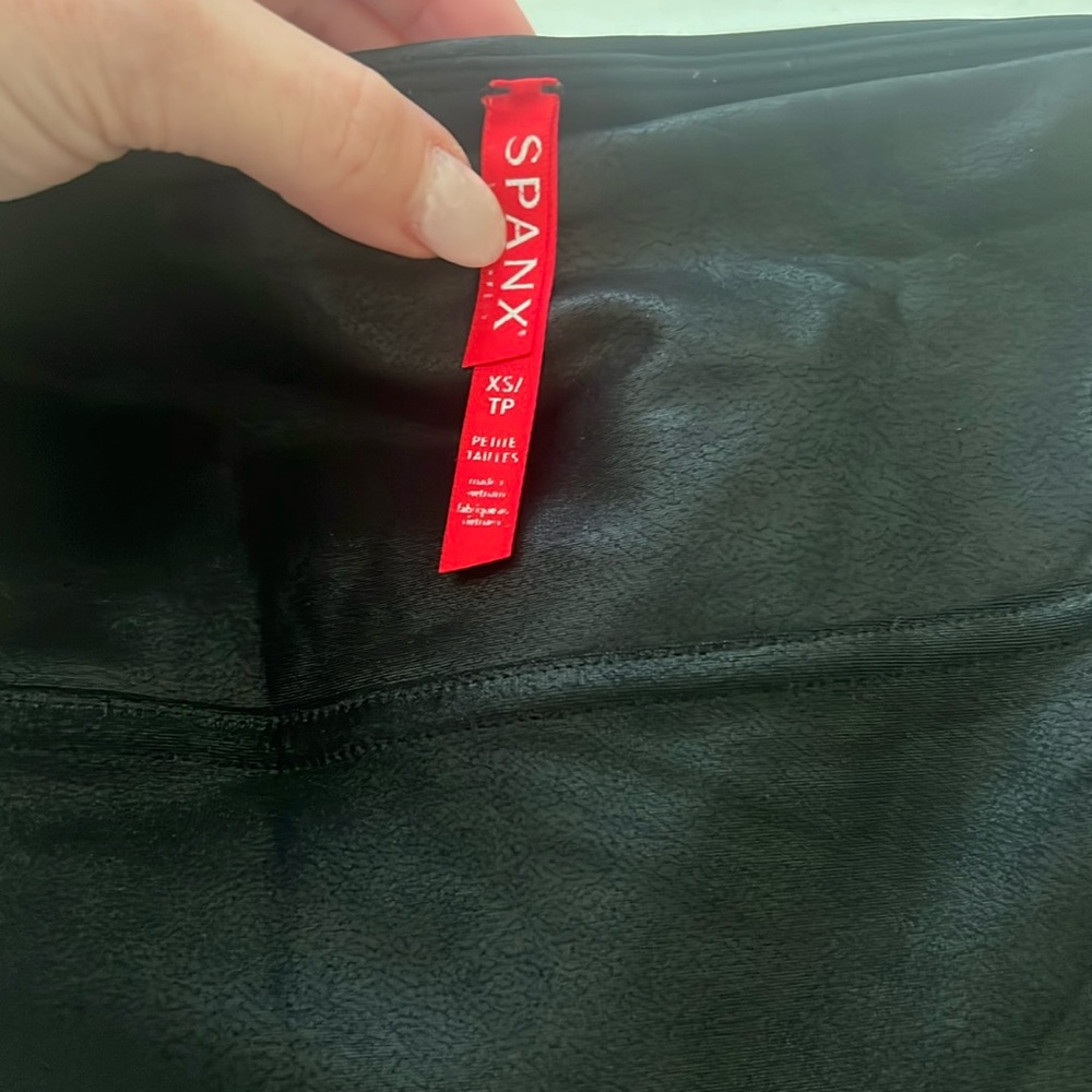 Spanx faux leather leggings XS petite